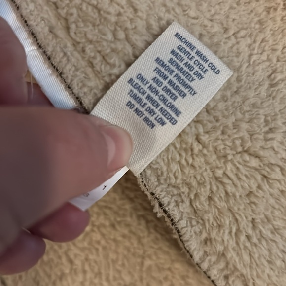 ⬇️ FINAL MARKDOWN! ⬇️ Old Navy Brown Button Up Jacket w/ White Trim - Size Med - Picture 6 of 6